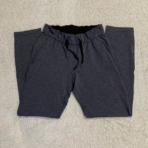 Lululemon *On The Fly Pant* - Size 2